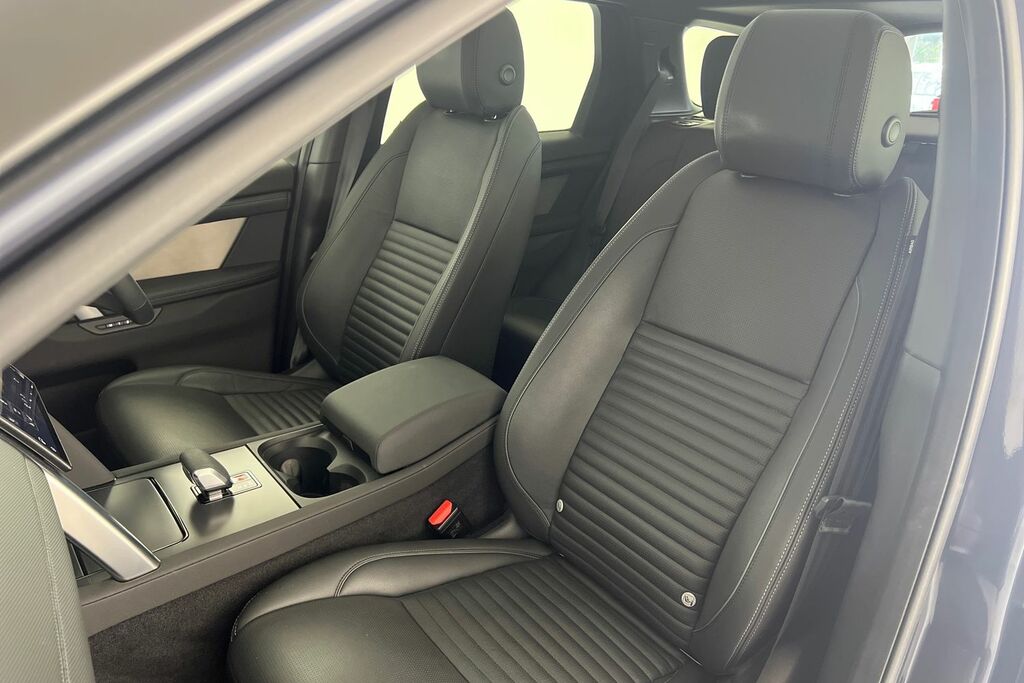 Land Rover Discovery Sport D200 Dynamic Hse Silicon Silver Silver #34
