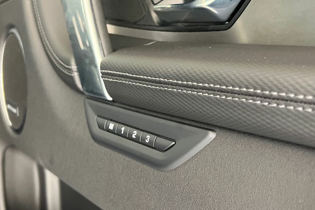 Land Rover Discovery Sport D200 Dynamic Hse Silicon Silver Silver #30