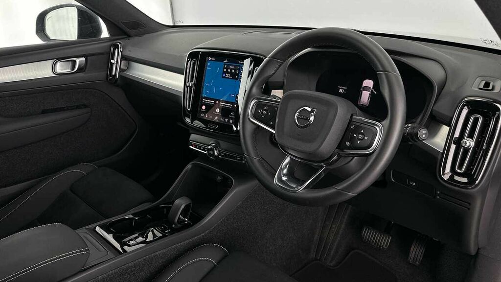 Volvo XC40 Plus Dark B4 Mild Hybrid Dark Tints Heated Seats G #3