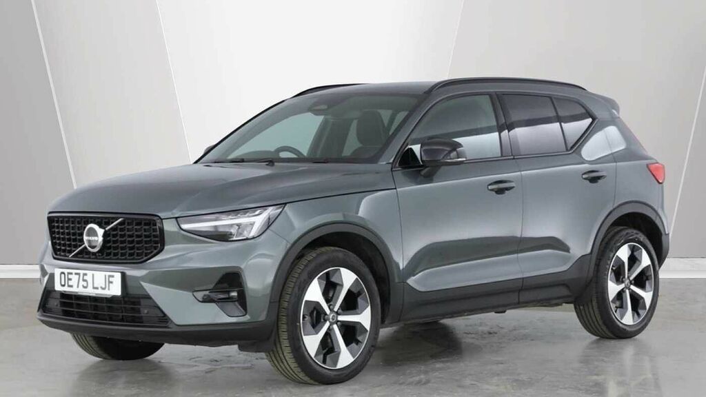 Volvo XC40 Plus Dark B3 Mild Hybrid Lower Road Tax #6