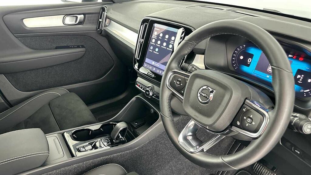Volvo XC40 Plus Dark B3 Mild Hybrid Dark Tints Heated Seats Grey #3