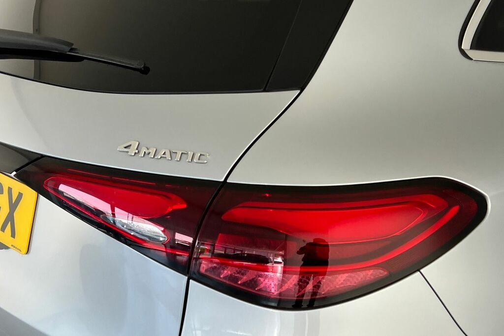 Mercedes-Benz GLC Class 2.0 Glc300h Mhev Amg Line Suv Hybrid G- Blue #20