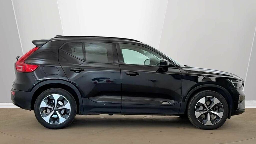 Volvo XC40 Ultimate, B4 Mild Hybrid, Dark Black #4