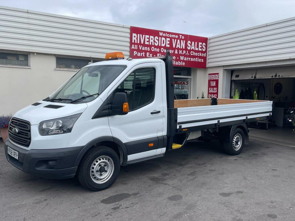 Ford Transit Custom Diesel BP68XRV White