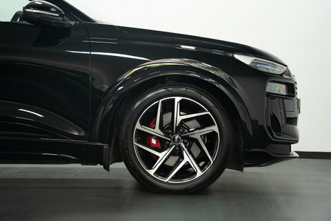 Audi E-tron Audi Q6 E-tron Estate 285Kw Quattro 100Kwh S Line Black #32
