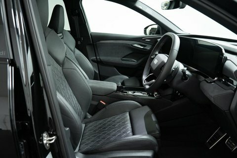 Audi E-tron Audi Q6 E-tron Estate 285Kw Quattro 100Kwh S Line Black #3