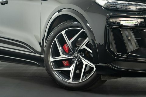 Audi E-tron Audi Q6 E-tron Estate 285Kw Quattro 100Kwh S Line Black #26