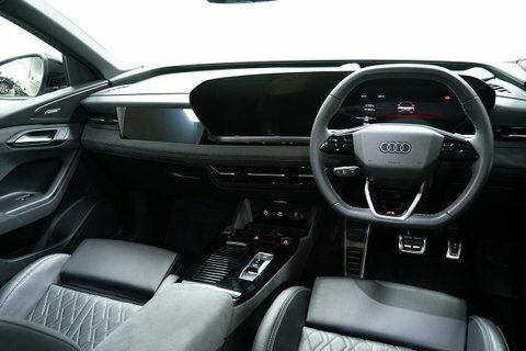 Audi E-tron Audi Q6 E-tron Estate 285Kw Quattro 100Kwh S Line Black #8