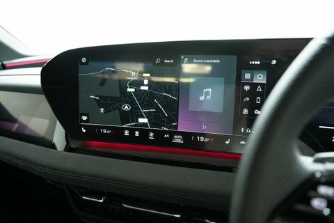 Audi E-tron Audi Q6 E-tron Estate 285Kw Quattro 100Kwh S Line Black #11