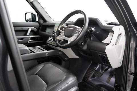 Land Rover Defender 2.0 P400e 15.4Kwh 