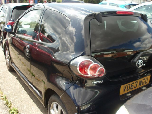 Toyota Aygo 1.0 Vvt-i Mode Hatchback Black #2