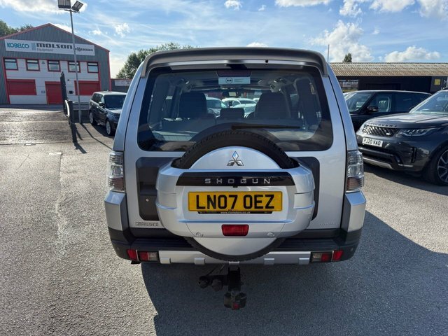 Mitsubishi Shogun Di-dc Elegance Suv Silver #6