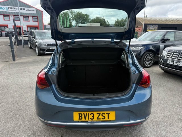 Vauxhall Astra 2013 1.4 16V Sri Hatchback Euro Black #7