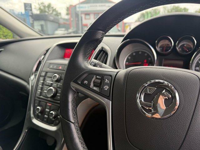Vauxhall Astra 2013 1.4 16V Sri Hatchback Euro Black #15