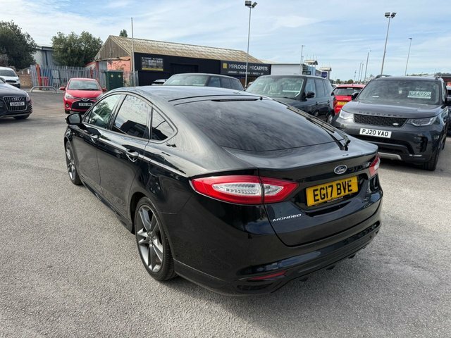 Ford Mondeo Tdci St-line X Hatchback Black #5