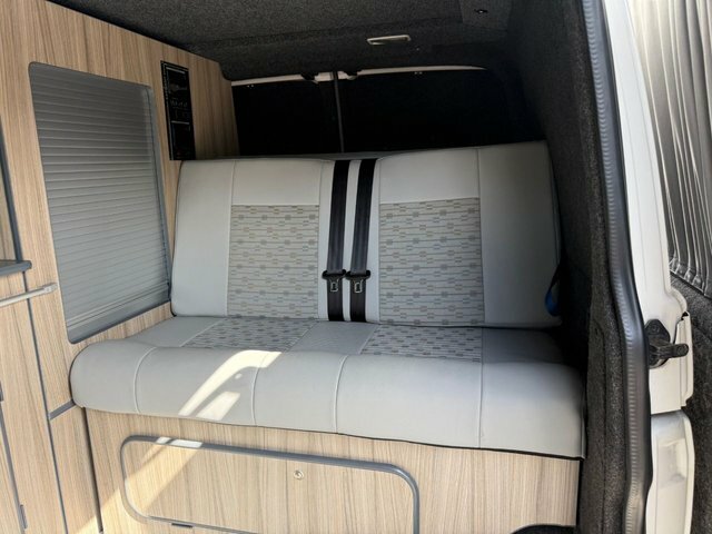 Volkswagen Transporter Panel Van T5.1 Dsg 215Hp Swb Kombi Trendline No Va Purple #35