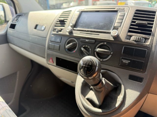 Volkswagen Transporter Panel Van T5.1 Dsg 215Hp Swb Kombi Trendline No Va Purple #32