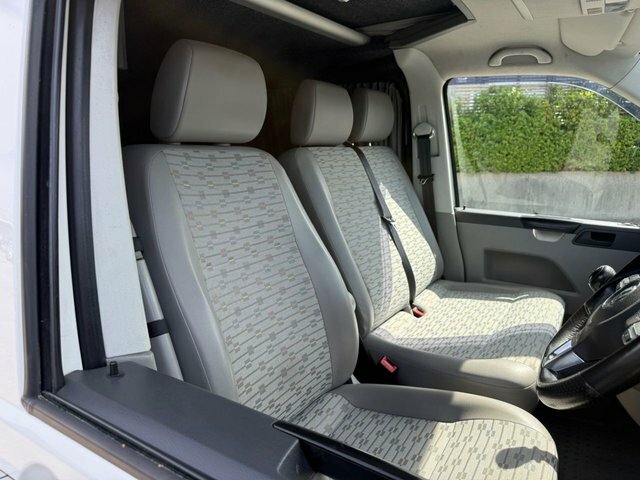 Volkswagen Transporter Panel Van T5.1 Dsg 215Hp Swb Kombi Trendline No Va Purple #19