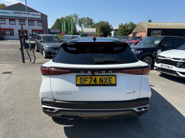 Omoda 5 Tgdi Noble Suv White #6