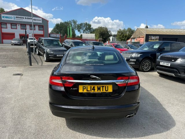 Jaguar XF Luxury Saloon Black #6