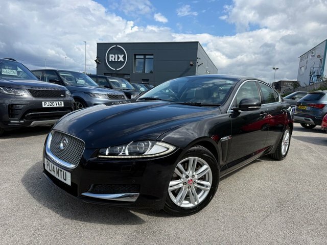 Jaguar XF Luxury Saloon Black #2