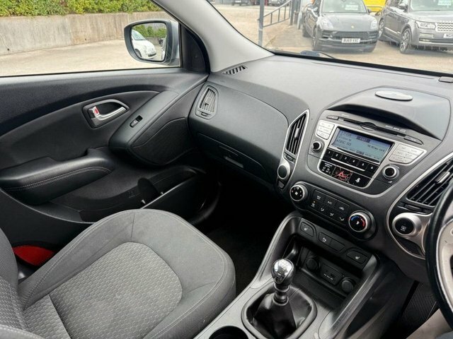 Hyundai Ix35 1.6 Gdi Se Suv Euro 5 135 Ps White #20