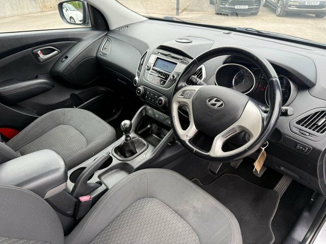Hyundai Ix35 1.6 Gdi Se Suv Euro 5 135 Ps White #12