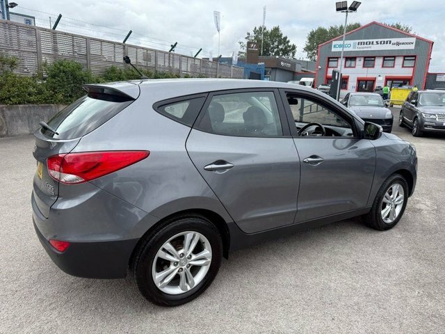 Hyundai Ix35 1.6 Gdi Se Suv Euro 5 135 Ps White #11