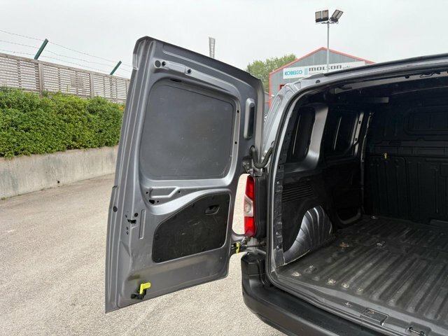 Citroen Berlingo 1.5 Bluehdi 130 Flair XL Eat8 7 Seat Bluex Blue #8