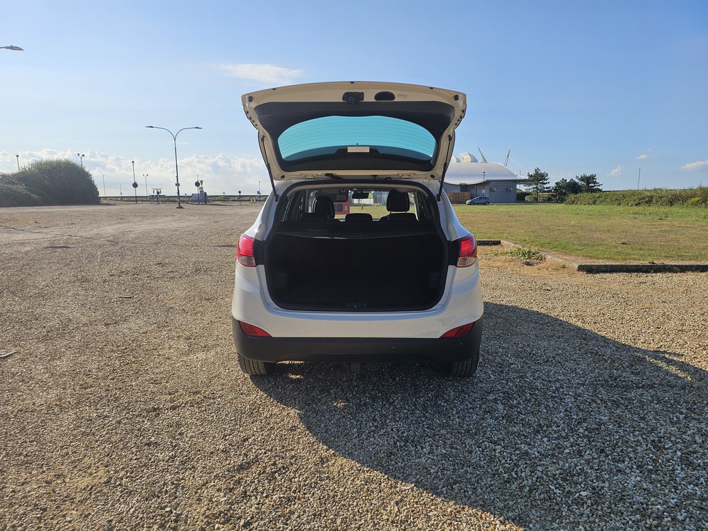 Hyundai Ix35 Premium Crdi White #6