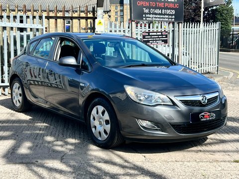 Vauxhall Astra Exclusiv Cdti Grey #2