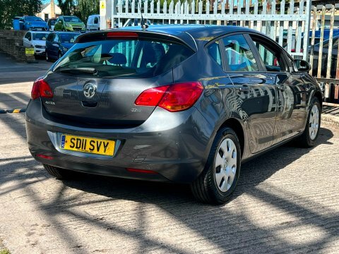 Vauxhall Astra Exclusiv Cdti Grey #6