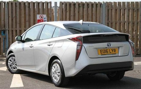 Toyota Prius Vvt-i Active Silver #2