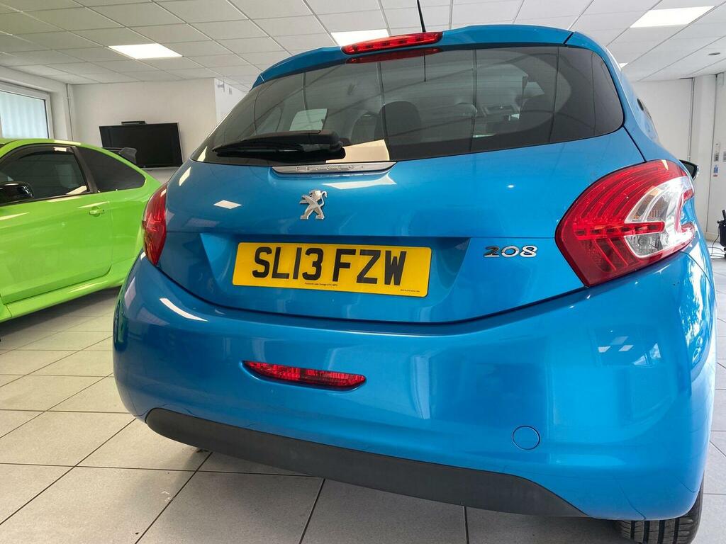 Peugeot 208 1.4 Hdi Active 68 Bhp Red #9