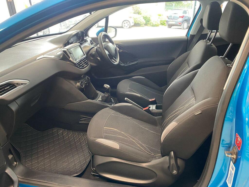 Peugeot 208 1.4 Hdi Active 68 Bhp Red #11