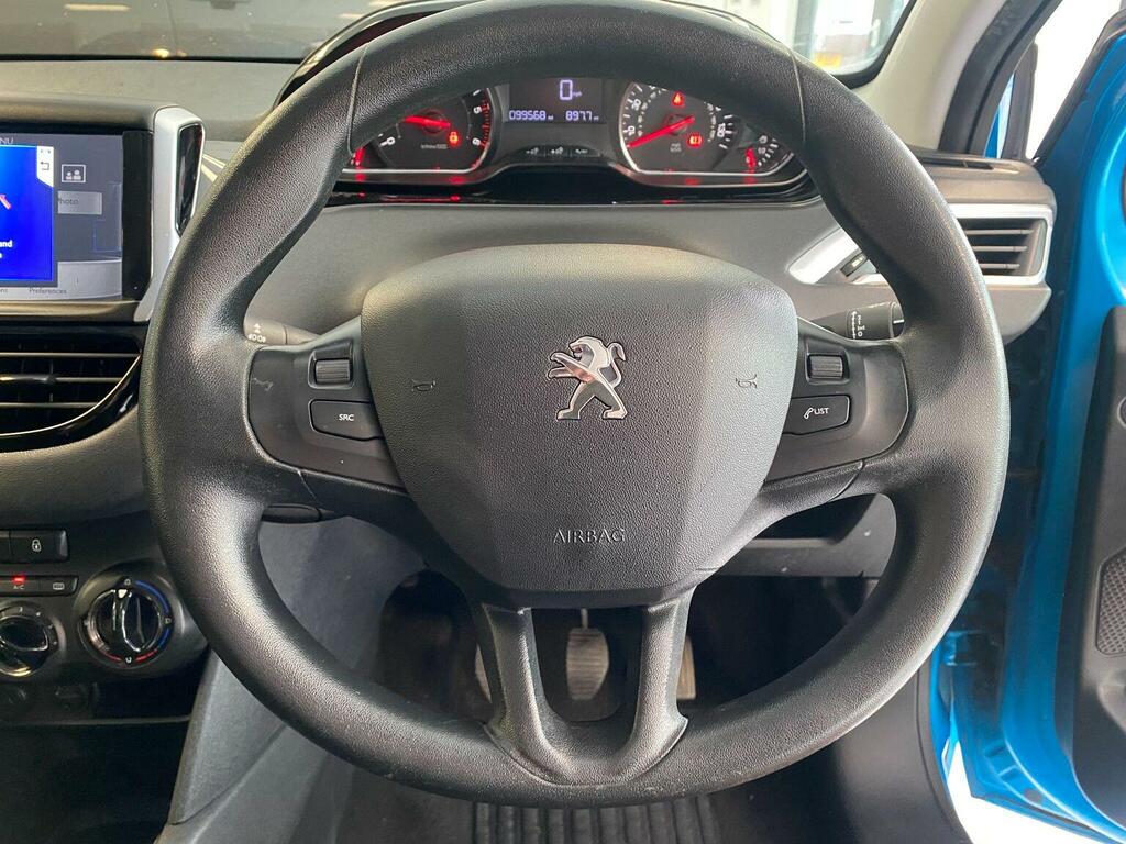 Peugeot 208 1.4 Hdi Active 68 Bhp Red #23