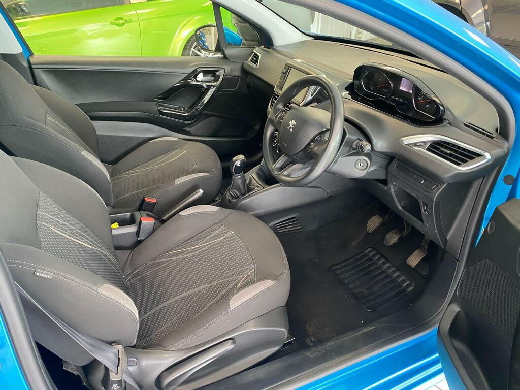 Peugeot 208 1.4 Hdi Active 68 Bhp Red #15