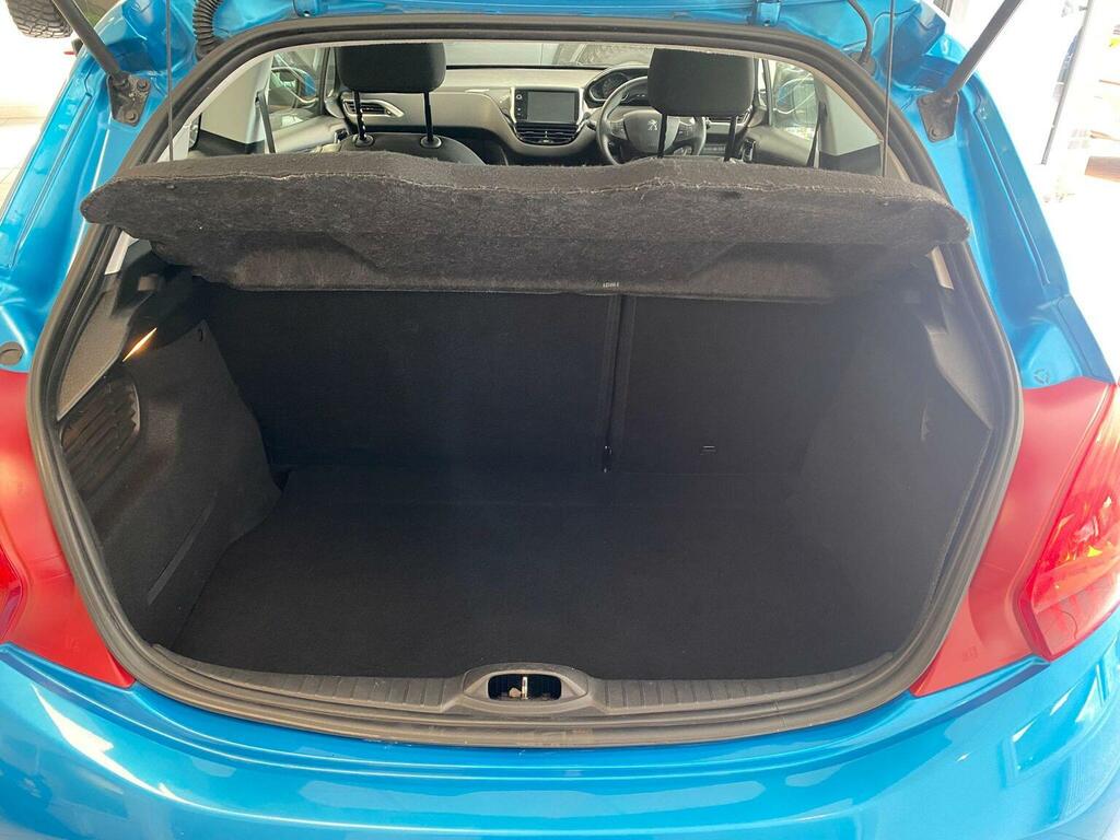 Peugeot 208 1.4 Hdi Active 68 Bhp Red #13
