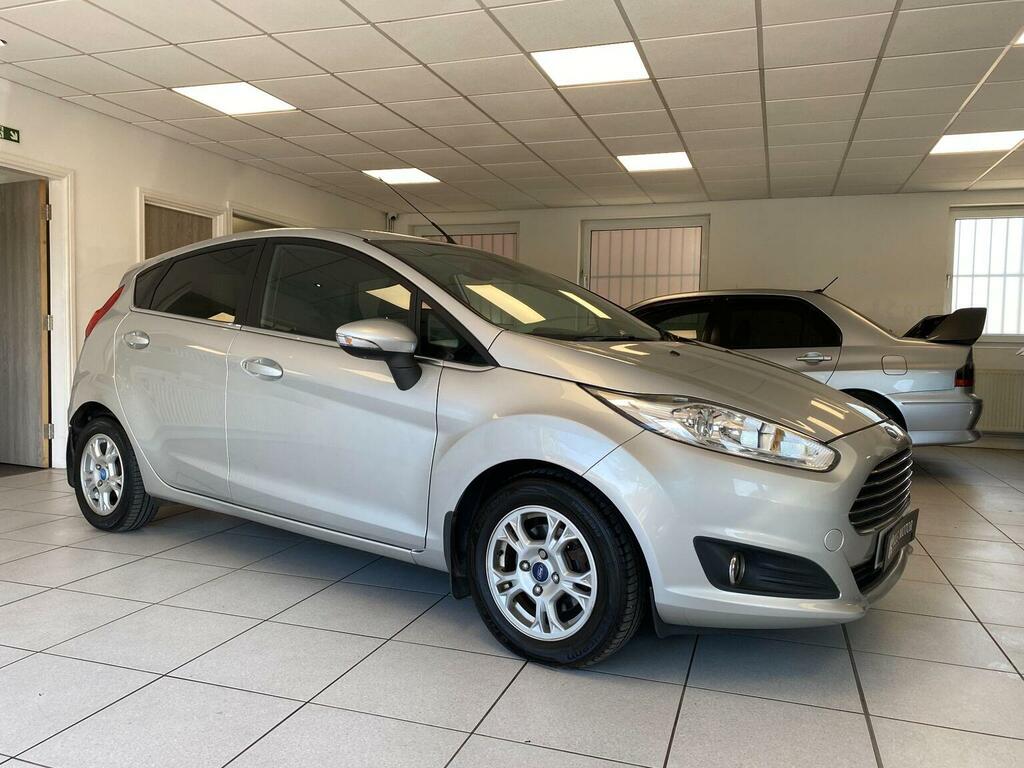 Ford Fiesta 1.6 Tdci Econetic Titanium Euro 5 Ss Silver #2