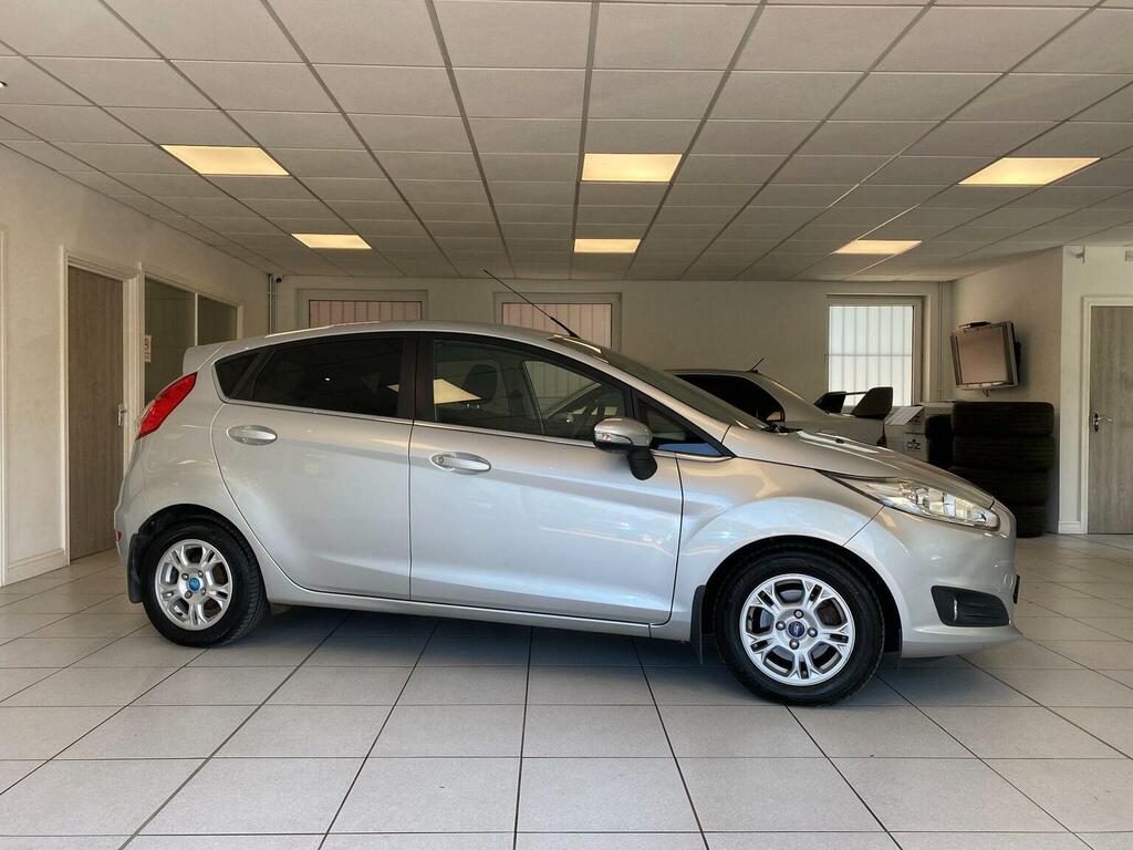 Ford Fiesta 1.6 Tdci Econetic Titanium Euro 5 Ss Silver