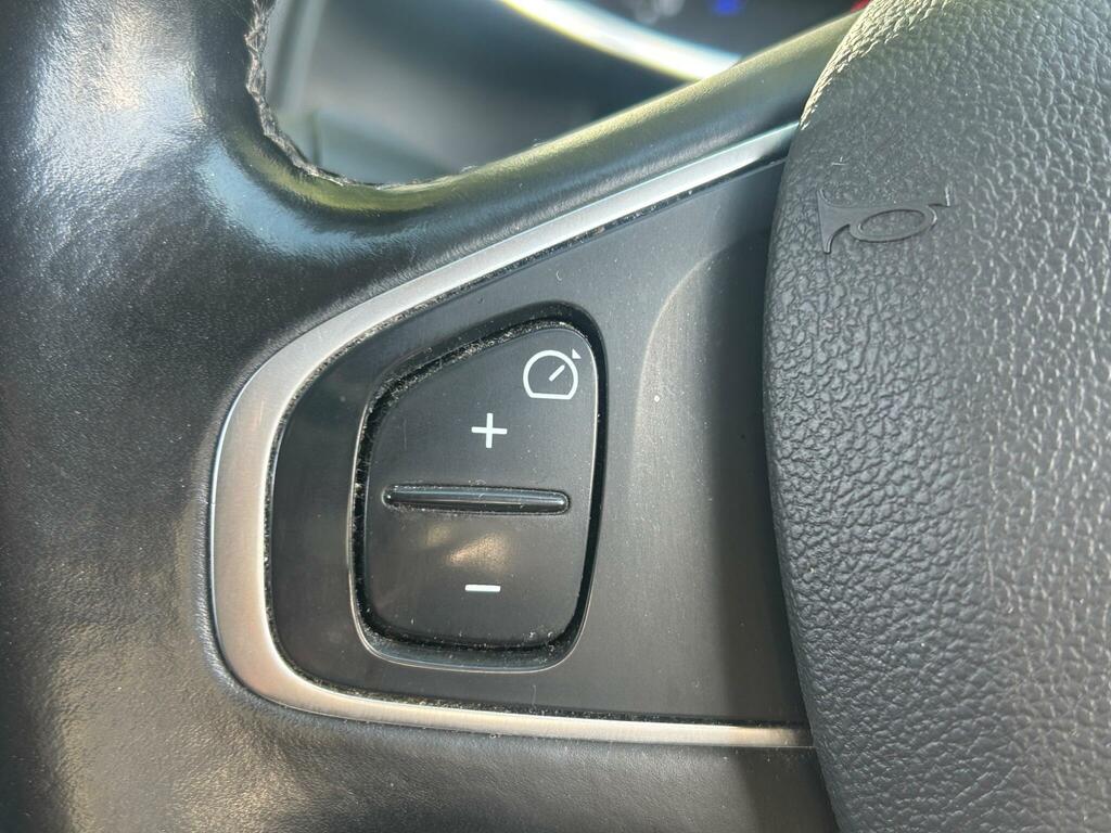 Renault Clio Hatchback 0.9 Tce Iconic Euro 6 Ss 201919 White #27