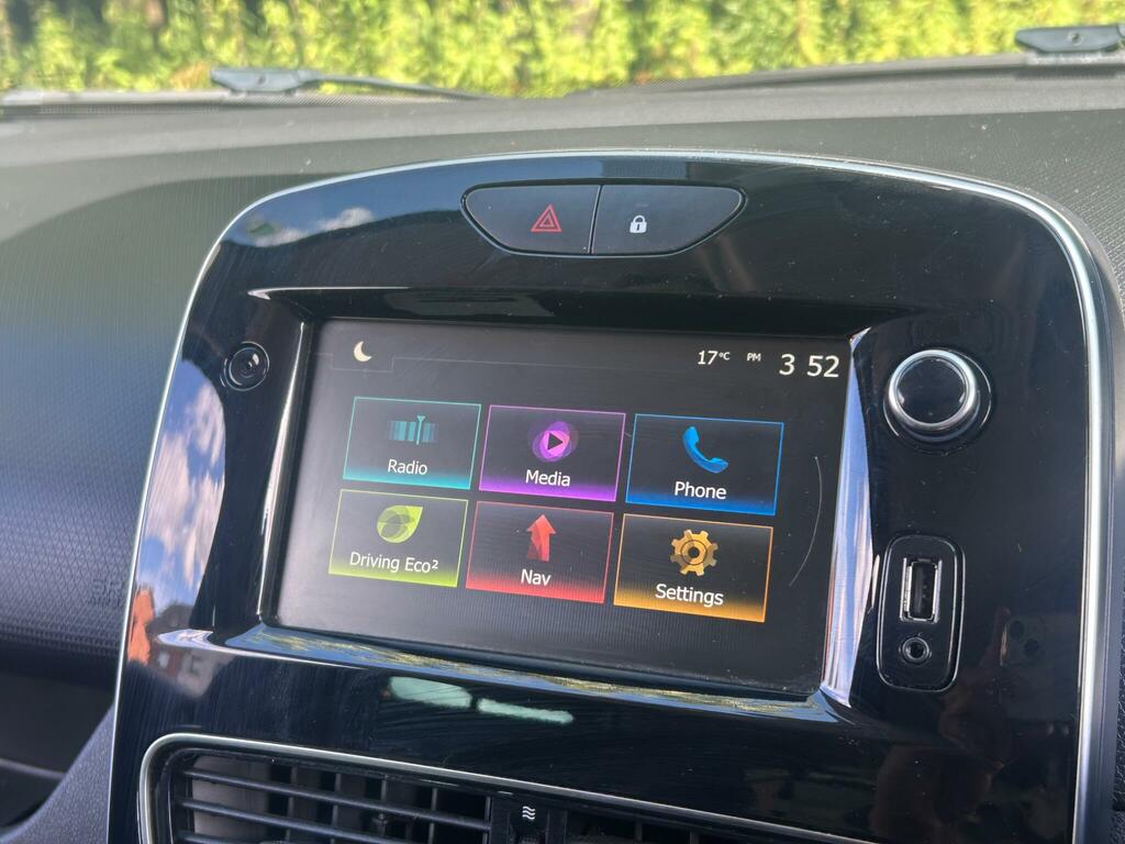 Renault Clio Hatchback 0.9 Tce Iconic Euro 6 Ss 201919 White #36