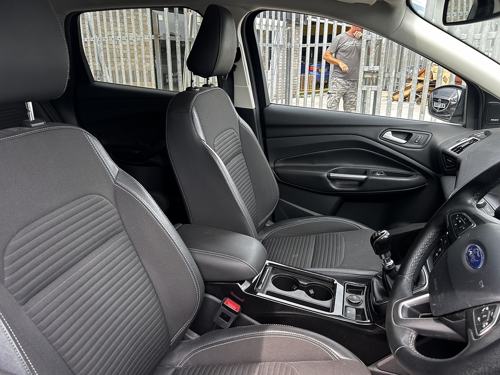 Ford Kuga Suv 2.0 Tdci Titanium X 2Wd Euro 6 Ss 2017 Grey #7