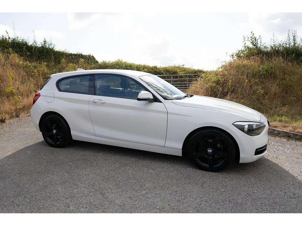 BMW 1 Series 118D Sport White #3