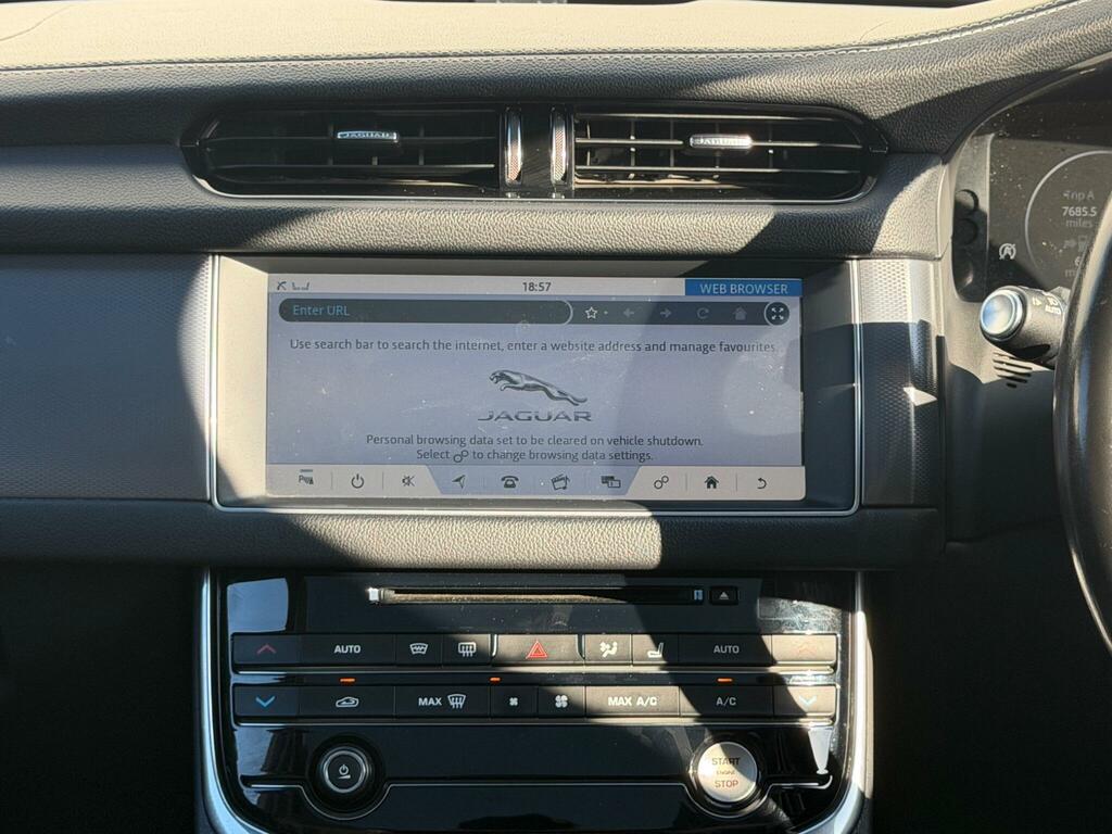 Jaguar XF 2.0D 180 R-sport Black #46