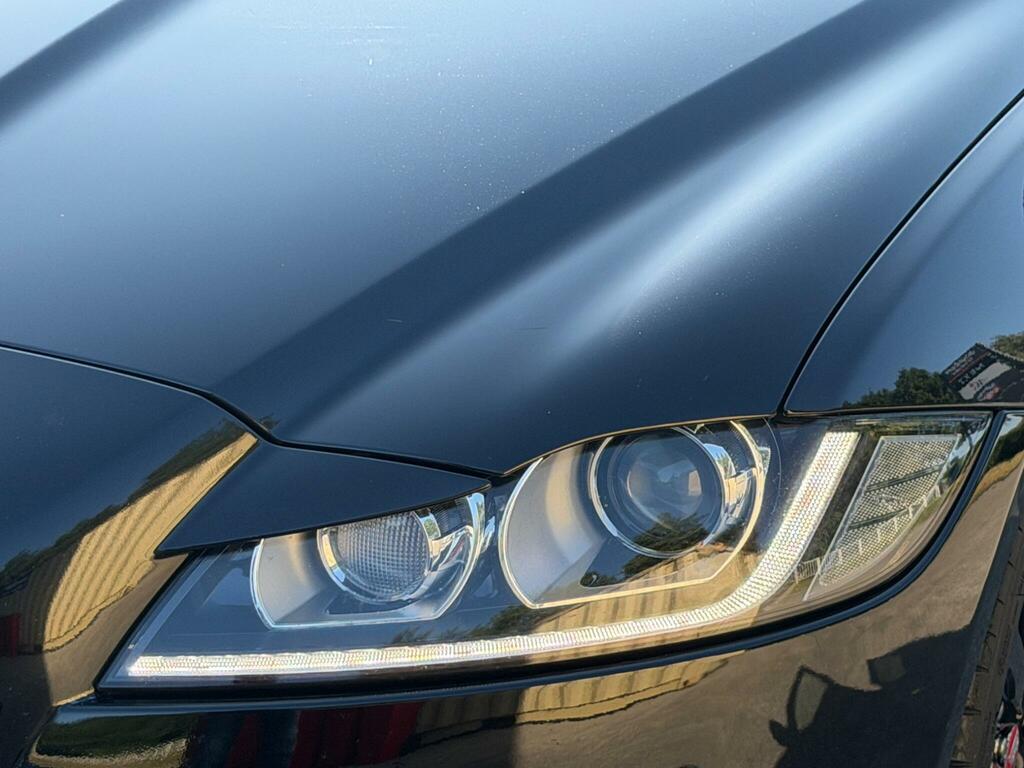 Jaguar XF 2.0D 180 R-sport Black #10