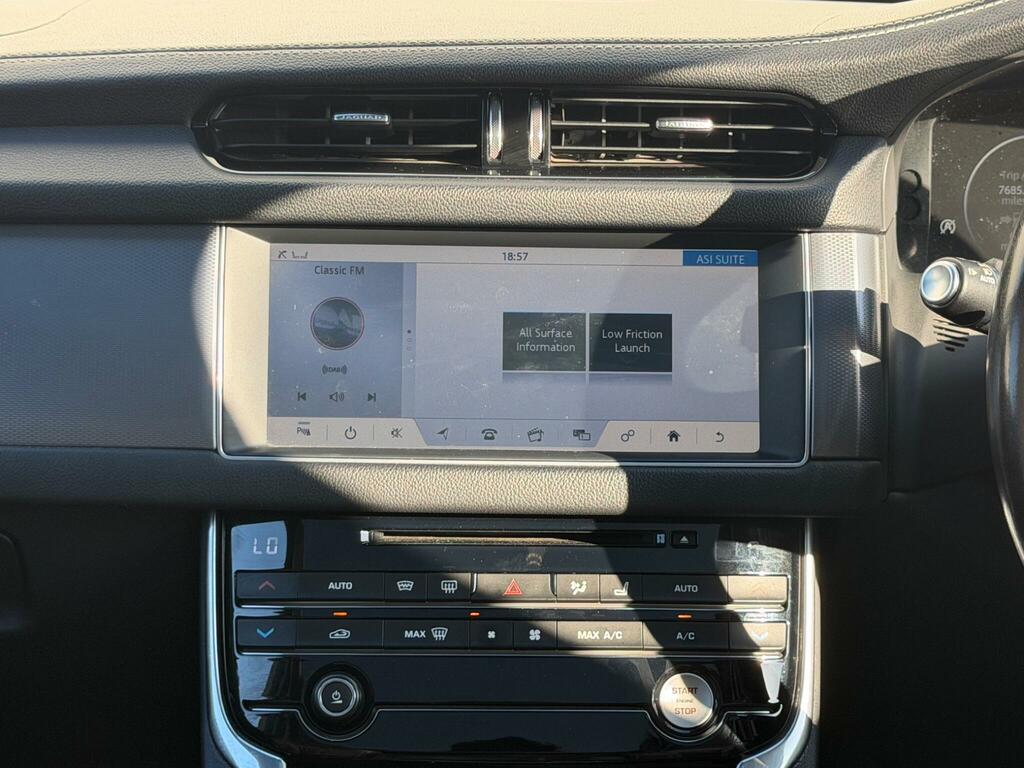 Jaguar XF 2.0D 180 R-sport Black #49