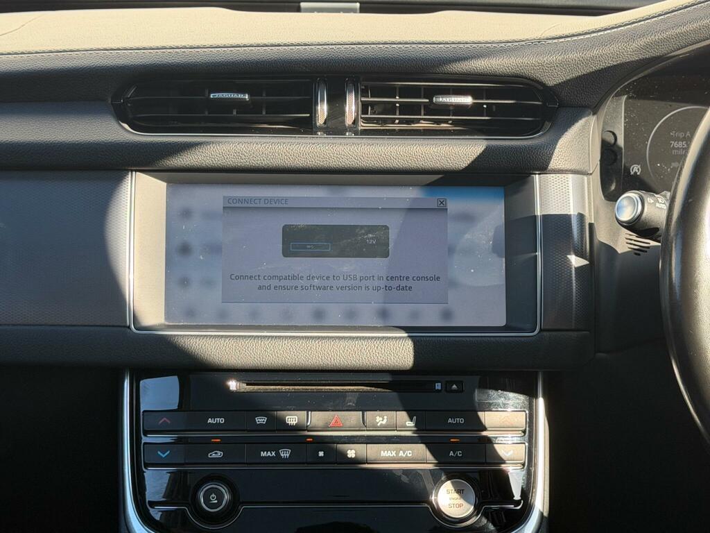 Jaguar XF 2.0D 180 R-sport Black #40