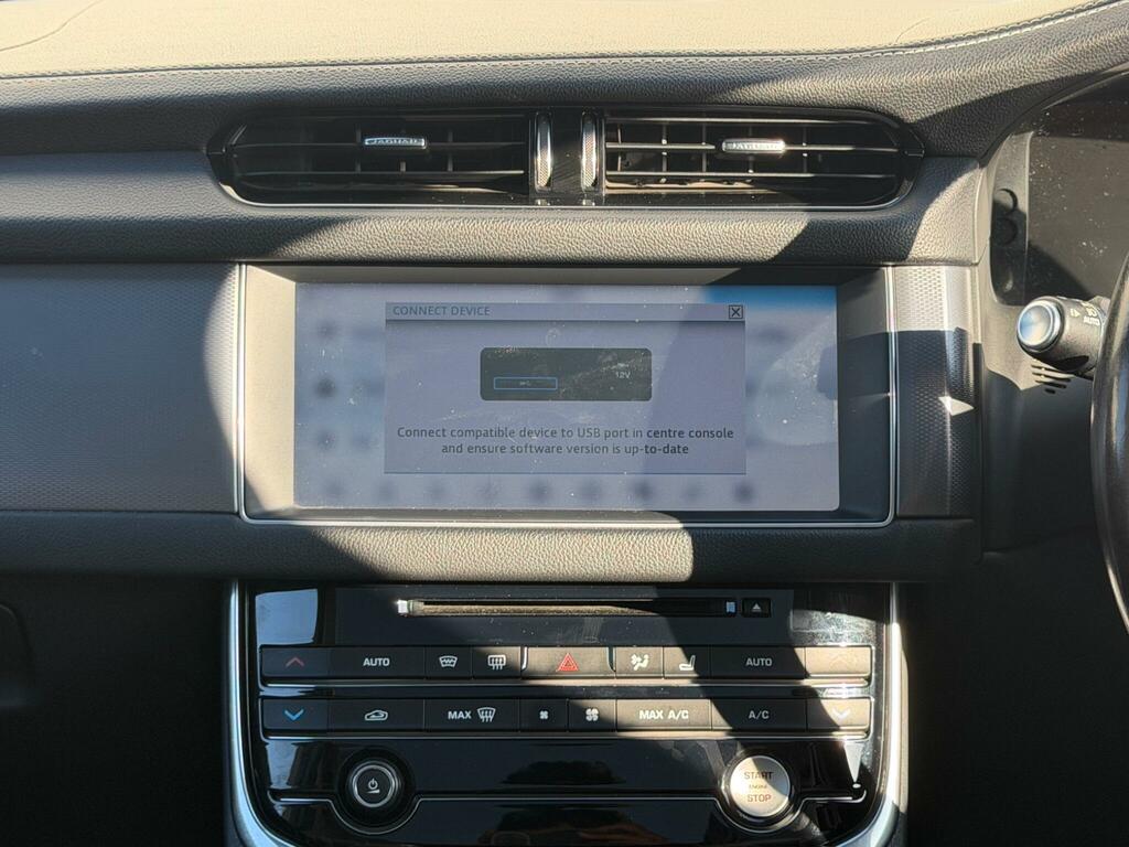 Jaguar XF 2.0D 180 R-sport Black #45