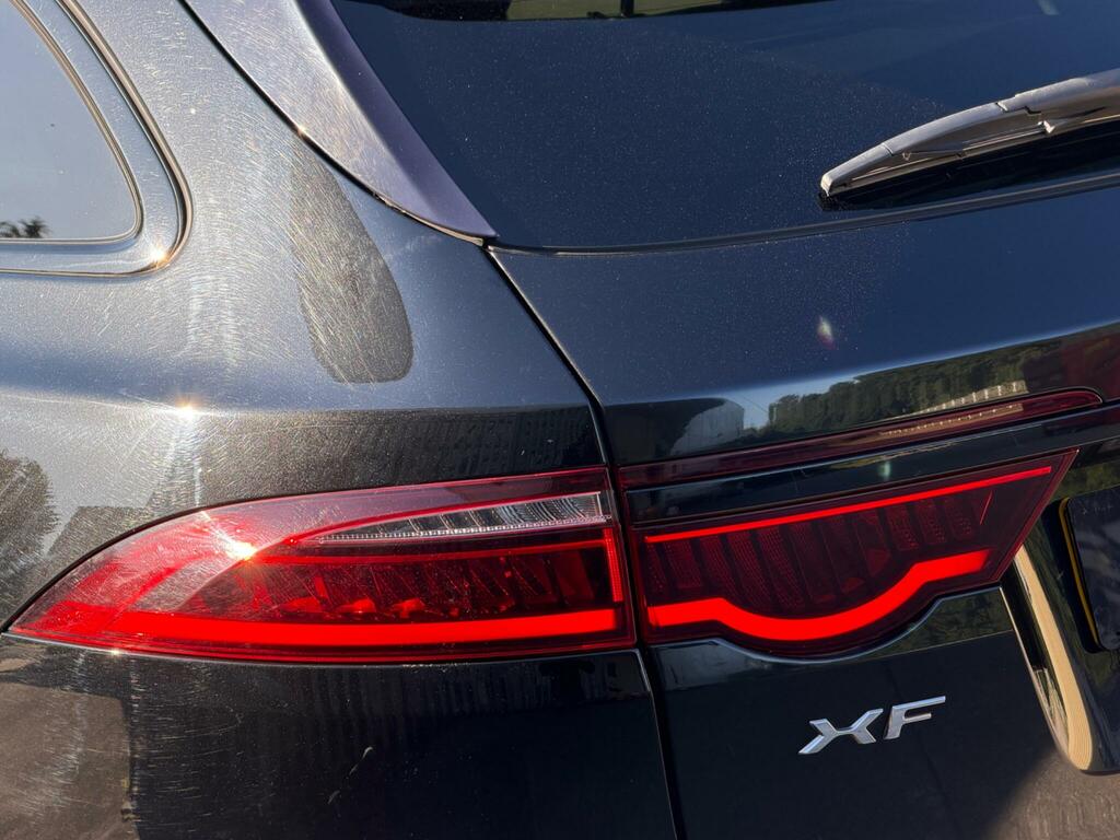 Jaguar XF 2.0D 180 R-sport Black #11